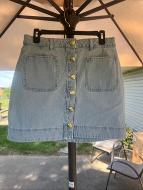 Light Blue Button-Front Denim Mini Skirt with Patch Pockets
